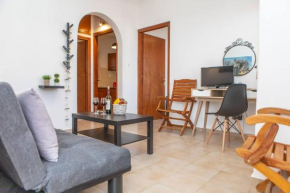 Ariadni s Central flat